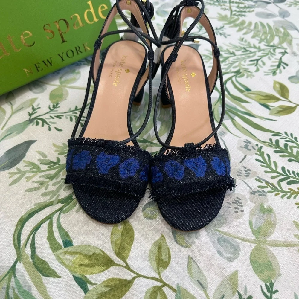 New Kate Spade Embroidered Denim Ankle Tie Block Heels Sandals Women’s Size 6